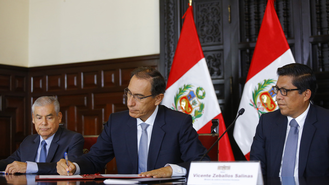 standard_32803183808_2e5d77bb7c_k