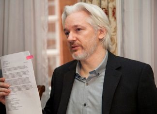 Contraloria de Ecuador revela que Assange tenía una línea directa con Rafael Correa