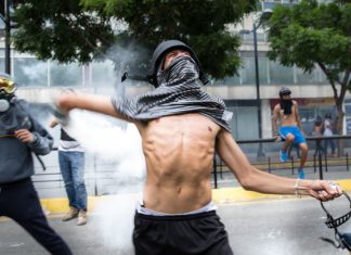 ONU: cinco muertos y 239 personas heridas por armas de fuego en protestas en Venezuela