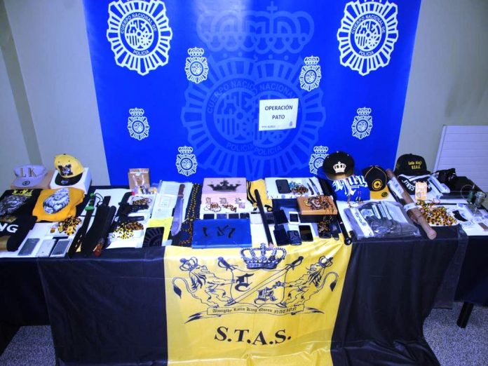 La Policía Nacional desarticula tres capítulos de la banda latina Latin King que integraban el denominado Reino de Castilla y León.JPG