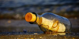 Mensaje en una botella es hallado en Brasil llegado desde la URSS