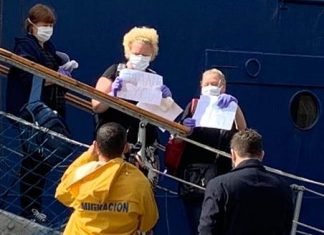 Se realizó con éxito un nuevo “corredor humanitario” al desembarcar pasajeros del Ocean Atlantic en Montevideo