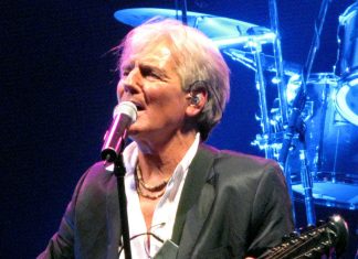 Se fue parte de la historia musical del Río de la Plata: murió el cantante Sergio Denis