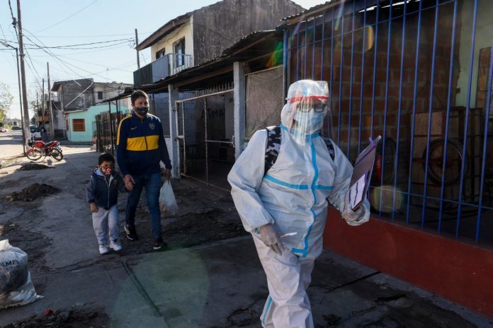 EbDwL-4X0AExdsv-696x464