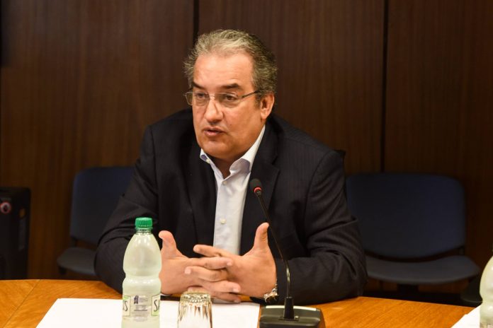 40940685_1921100404603404_861281813480341504_o