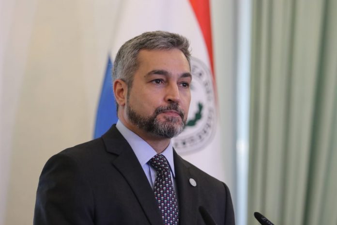 Mario-Abdo-Benitez-presidente-hablando-1-696x464