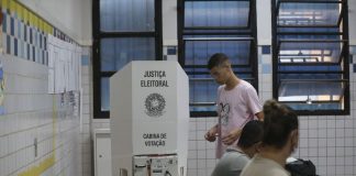 Lula da Silva y Flávio Bolsonaro entran en empate técnico de cara a las presidenciales en Brasil, según encuesta