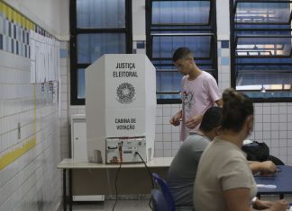 Lula da Silva y Flávio Bolsonaro entran en empate técnico de cara a las presidenciales en Brasil, según encuesta