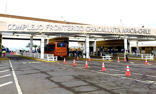 control-fronterizo-chacalluta-letrero