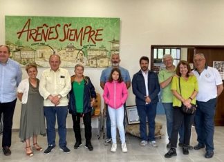 Tesoros entre pupitres, tiza y cartillas escolares