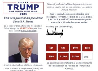 Luego de ser fichado por la policía Donald Trump pide que colaboren aportando a su campaña