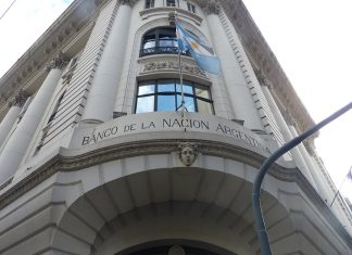 Argentina: denuncian a la presidenta del Banco Nación por ‘festival de contrataciones’, hasta una numeróloga que vaticina el futuro