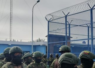 Secuestran a 57 Guardias y Policías en seis cárceles de Ecuador en respuesta a operativos de seguridad