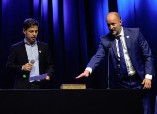 Difícil de creer: Gobernador Kicillof dice que no sabía que su jefe de gabinete estaba de vacaciones en España