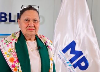 Fiscal general de Guatemala Consuelo Porras acusada en varios países por corrupción responde a Petro por prohibirle la entrada a Colombia