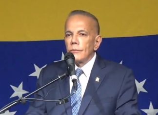 Manuel Rosales, un presunto “opositor” le hace el juego a Maduro y a última hora se presenta como candidato