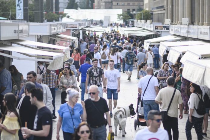 AMBIENTE-2-DE-JUNIO_MCM0100-768x512