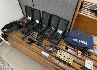 Por el contrabando de armas a Uruguay, denunciaron a tres funcionarias de la Aduana argentina