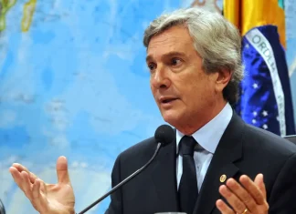 Brasil: El Supremo Tribunal Federal ordena detener al expresidente Fernando Collor acusado de corrupción pasiva y lavado de dinero