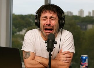 Imperdible: Tengo que reírme; el novio de Lali, Pedro Rosemblat, vaticinó la derrota de Milei y hoy reconoció que el presidente, “nos rompió el o… “