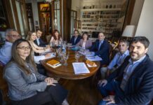 Economistas argentinos en misión imposible: 400 páginas para la arquitecta del desastre; Cristina Kirchner