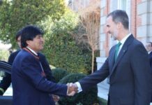 Las dos caras de Evo Morales: cuestiona la posible visita a Bolivia del rey de España, pero no habla de cuando Felipe VI lo recibía con honores en la Casa Real