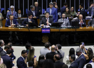 Informe especial: conflictos entre poderes corroen la democracia en Brasil