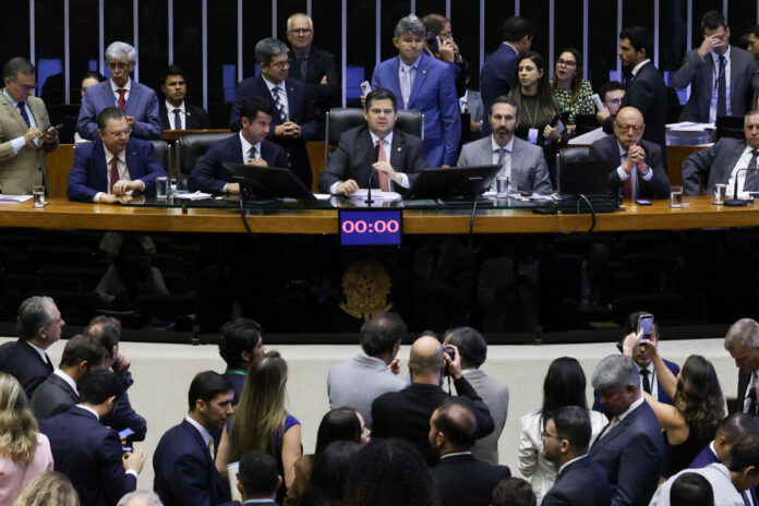 Conflicto-de-poderes-en-Brasil-1