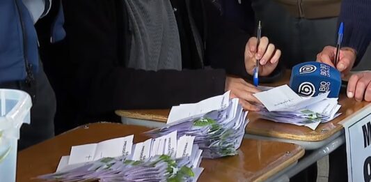 EN VIVO: Segunda vuelta electoral en Chile; comenzó el conteo de votos