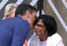 España: El Gobierno de Pedro Sánchez ya no oculta lazos con el chavismo; de la escala secreta a pedir el fin de las sanciones