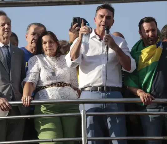 Encuestas en Brasil: en una segunda vuelta electoral Flávio Bolsonaro, hijo del expresidente, podría derrotar a Lula da Silva