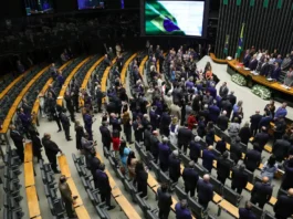 Tensión de poderes en Brasil: El Congreso defiende la Ley de Sentencias frente a la suspensión ordenada por el juez Alexandre de Moraes