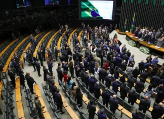 Tensión de poderes en Brasil: El Congreso defiende la Ley de Sentencias frente a la suspensión ordenada por el juez Alexandre de Moraes