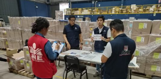 Perú ante una encrucijada histórica: más de 27 millones de ciudadanos eligen presidente en una polarizada segunda vuelta electoral