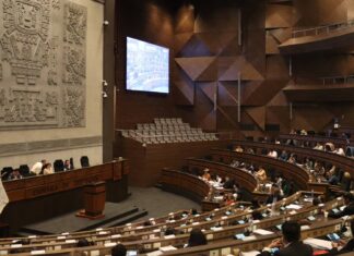 En plena crisis política, el Congreso boliviano habilita el despliegue militar para enfrentar protestas y bloqueos de carreteras