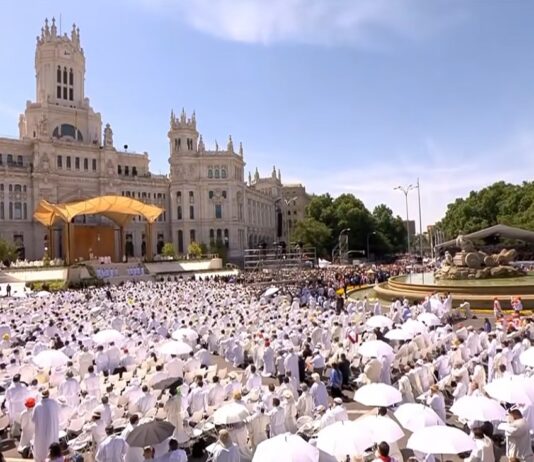 El Papa León XIV en Madrid: «Las tradiciones no son un museo del pasado, sino una escuela de fe viva»