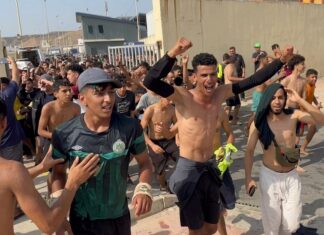 Cifras cruzadas en Ceuta: 6.000 inmigrantes continúan en la ciudad mientras se intensifican las críticas a la gestión de Pedro Sánchez