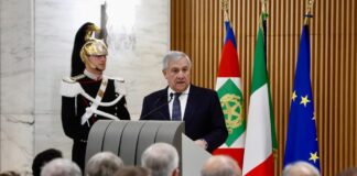 Italia atribuye a la regularización de Pedro Sánchez la crisis en Ceuta, rechaza tensiones con España y justifica control fronterizo por la amenaza terrorista