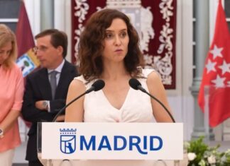 Isabel Díaz Ayuso califica de « irresponsable y traidor» a Pedro Sánchez tras los graves episodios migratorios en Ceuta (Video)
