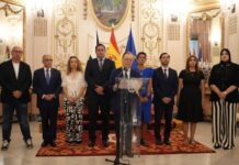Ceuta vive horas de extrema incertidumbre entre críticas a la inacción del Gobierno de Pedro Sánchez