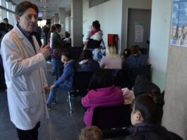 Argentina reglamenta el cobro de atención médica en hospitales públicos que dejará de ser gratuita para extranjeros no residentes en el país