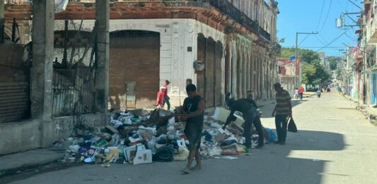 Estados Unidos endurece las sanciones contra Cuba mientras en las calles los cubanos padecen el desabastecimiento (Fotos)