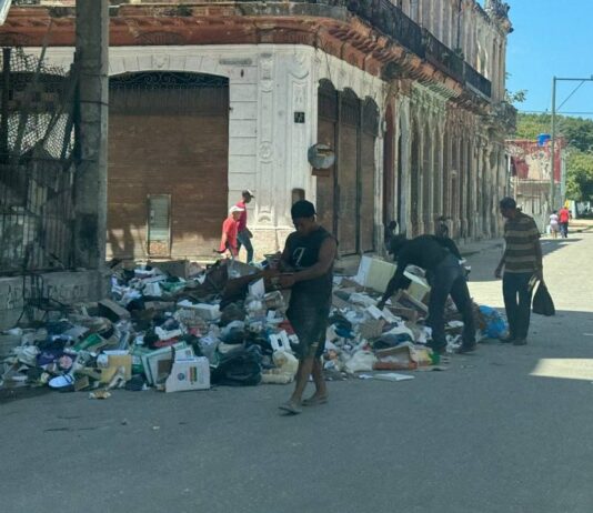 Estados Unidos endurece las sanciones contra Cuba mientras en las calles los cubanos padecen el desabastecimiento (Fotos)