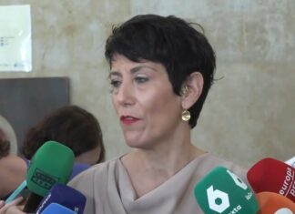 Gobierno de Pedro Sánchez aprueba 25 millones extra para menores migrantes ilegales en Ceuta entre críticas por la falta de seguridad de los ceutíes