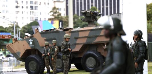Brasil: El Tribunal Superior Electoral aprueba el envío de Fuerzas Armadas para reforzar la seguridad de los comicios en cinco estados