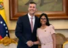 Contradicción diplomática: Santiago Peña se reúne con Delcy Rodríguez de un gobierno de facto que Paraguay no reconoció