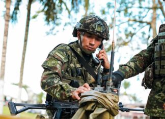 Operación militar asesta un golpe demoledor a las disidencias de “Iván Mordisco” en Colombia: 20 muertos y un importante arsenal incautado