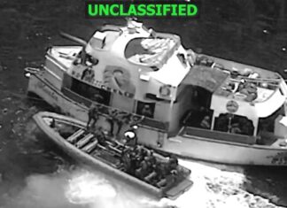 Fuerza naval de EEUU captura y hunde embarcación vinculada al grupo narcoterrorista Los Choneros en el Pacífico oriental (Video)