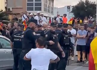 La llegada de activistas proetarras en defensa de los migrantes marroquíes genera protestas entre vecinos de Ceuta (Video)