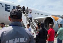 Caracas y Washington mantienen el acuerdo migratorio: 387 venezolanos fueron repatriados desde Estados Unidos